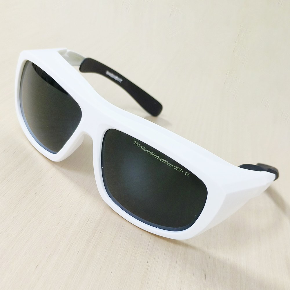 OD7 + lunettes de sécurité Las - Industrial Laser Machines avis et prix